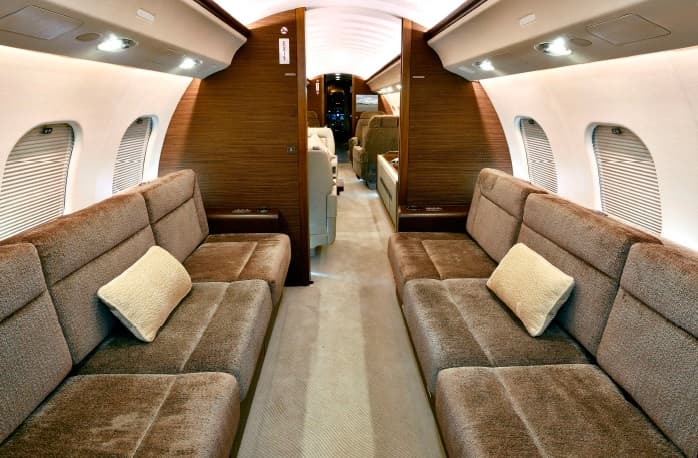 Global Express XRS I-WLFZ