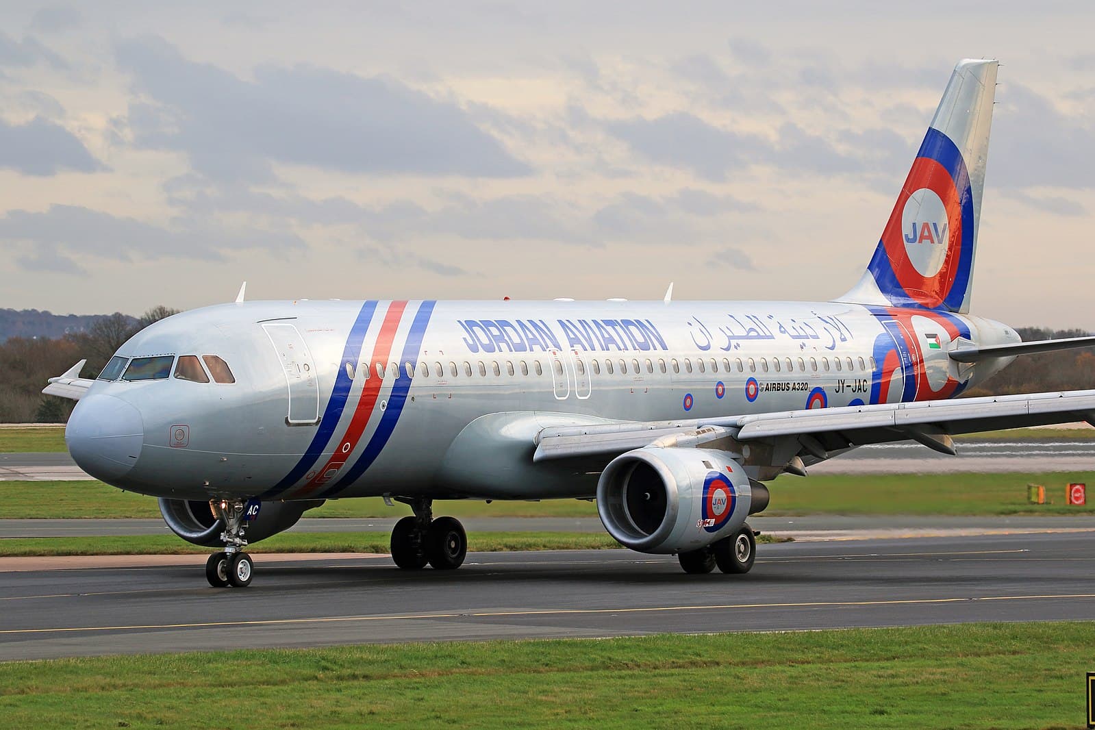 Airbus A320-200 JY-JAC