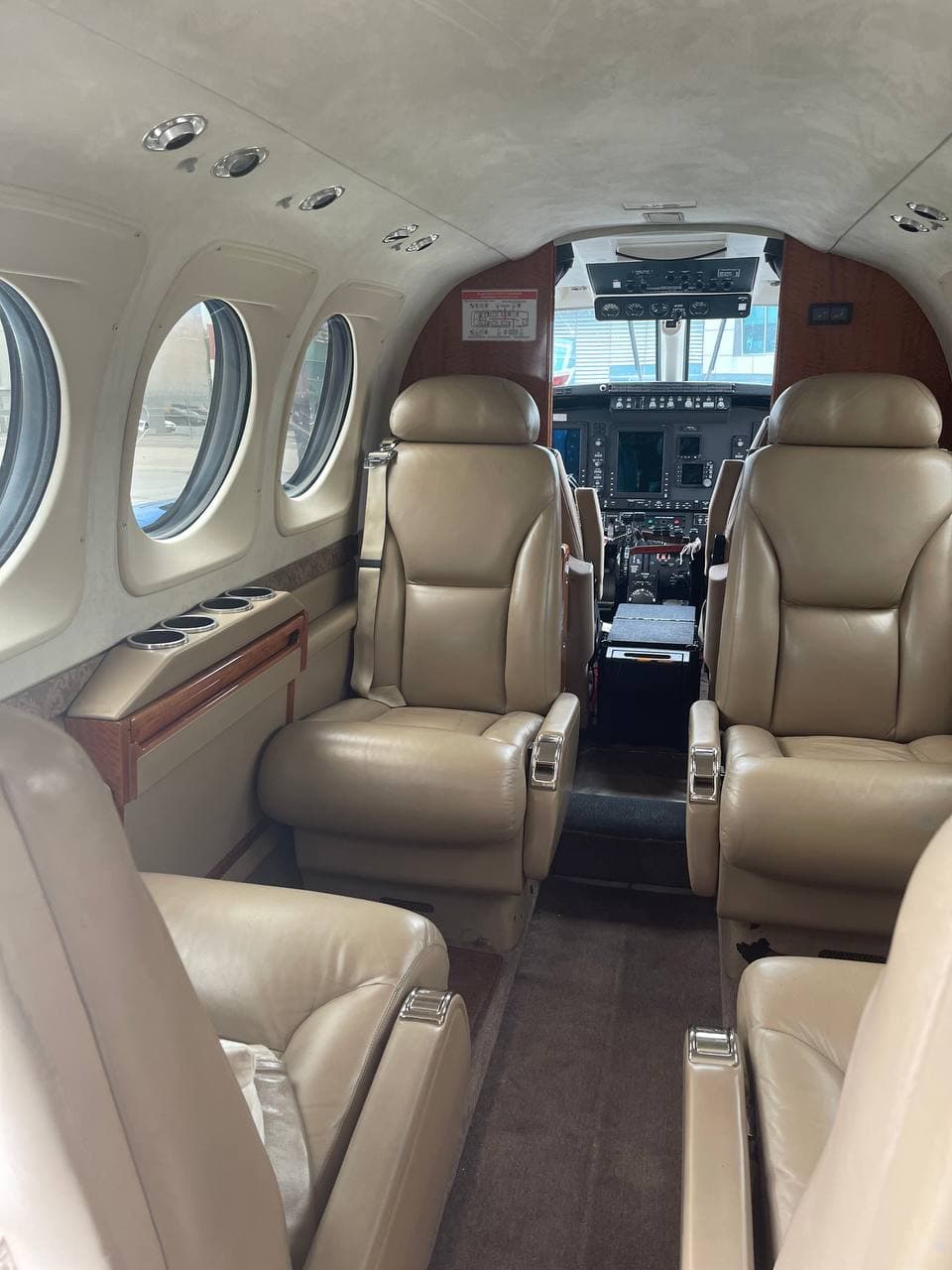 Beechcraft King Air C90GTi kingair