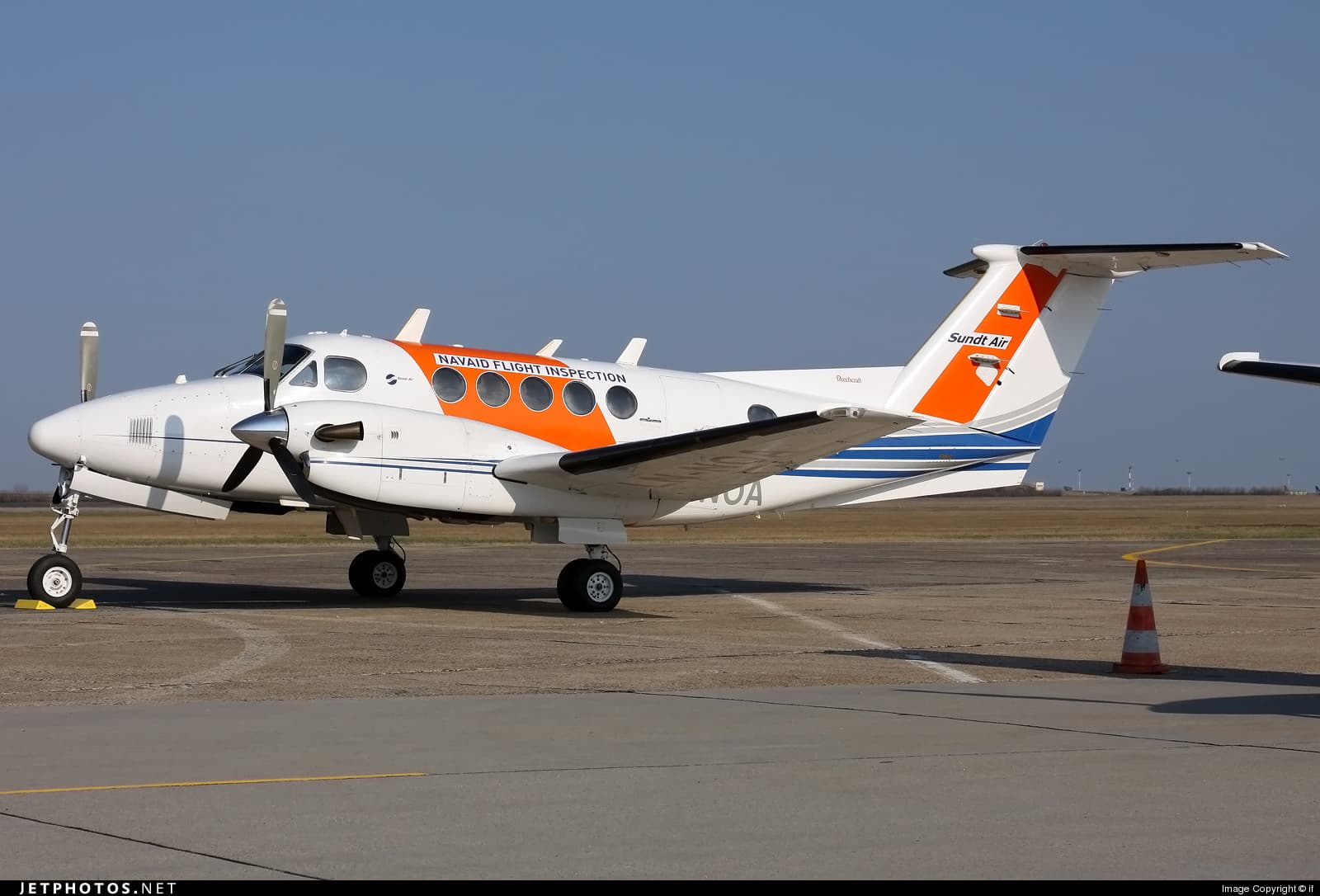 Beechcraft King Air 200 LN-NOA