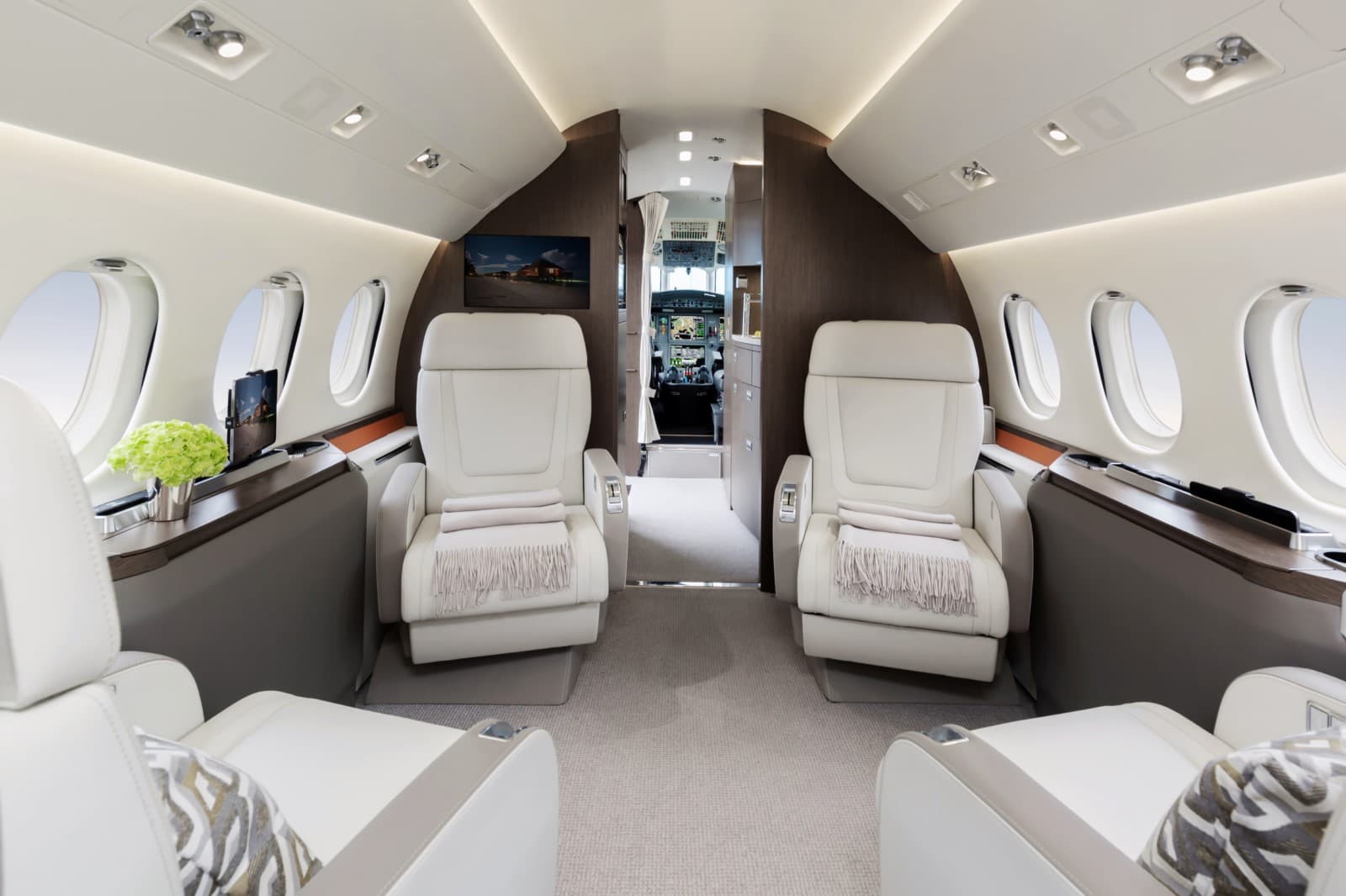 Falcon 900LX LX-DPR