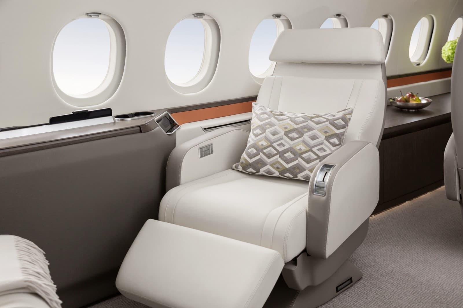 Falcon 900LX LX-DPR