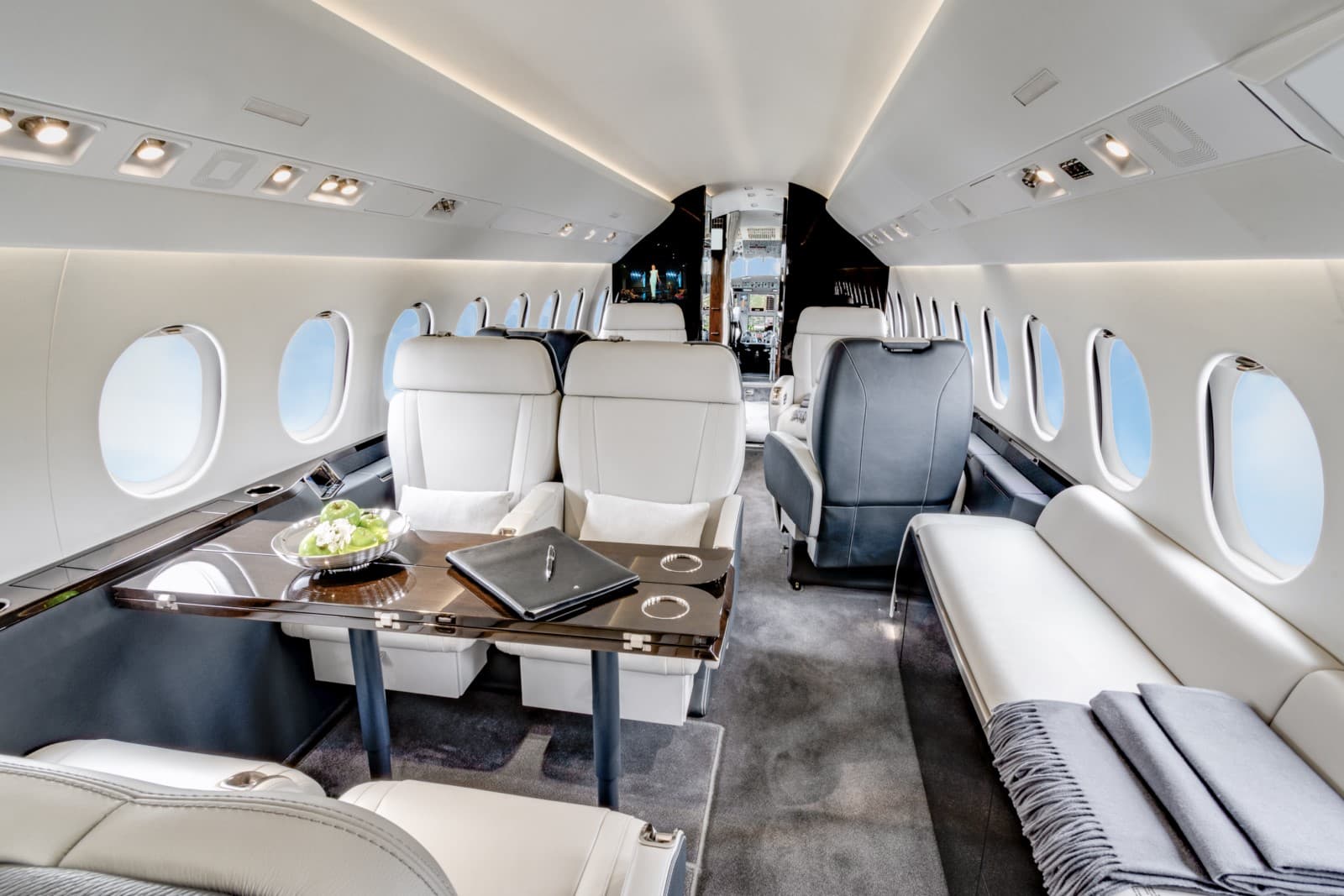 Falcon 900LX LX-EOS