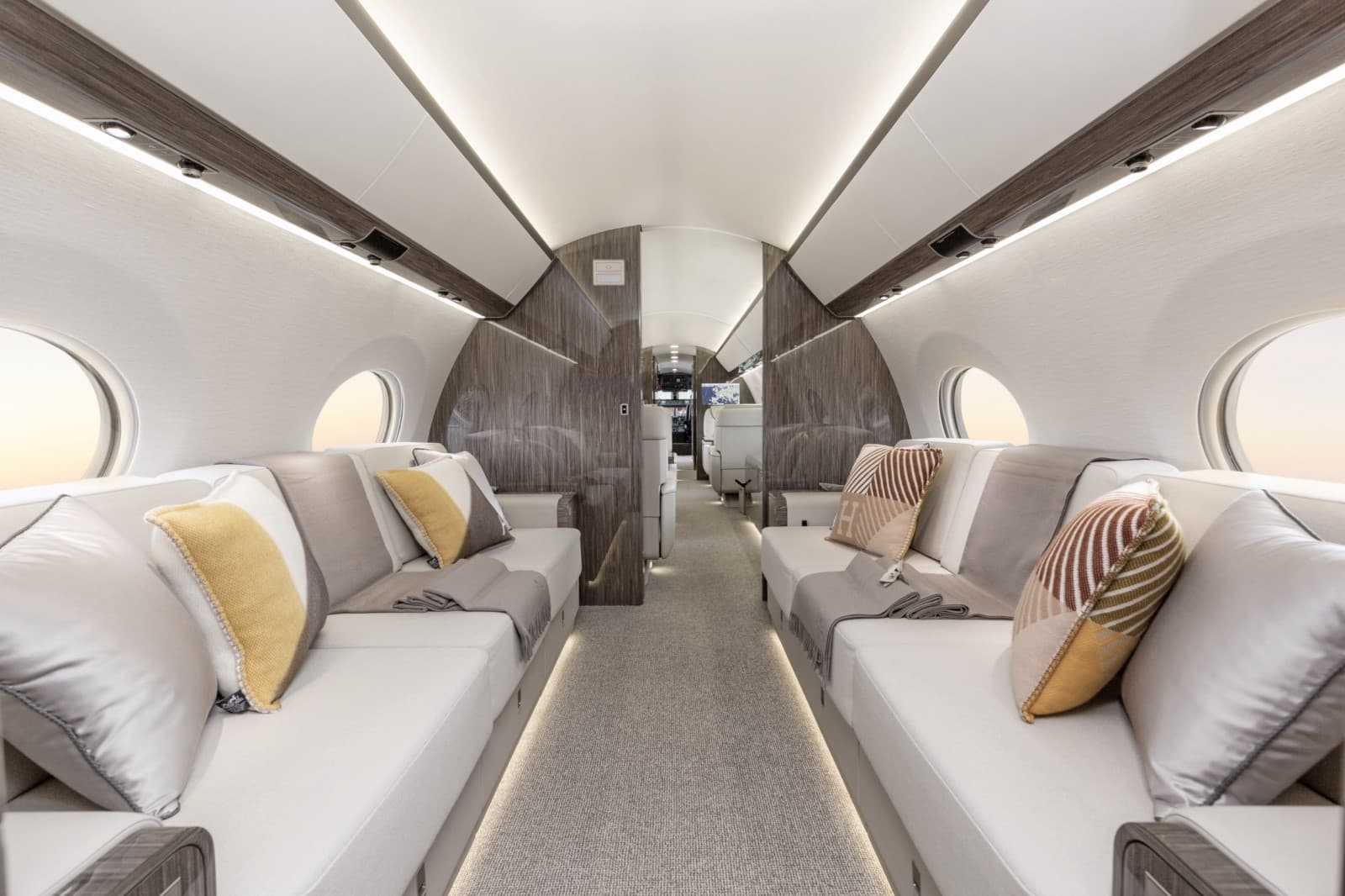 Gulfstream G650ER LX-JLK