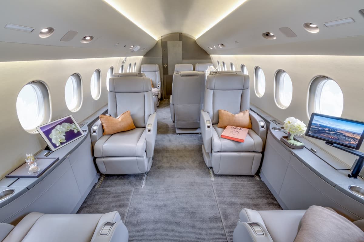 Falcon 2000S LX-MIC