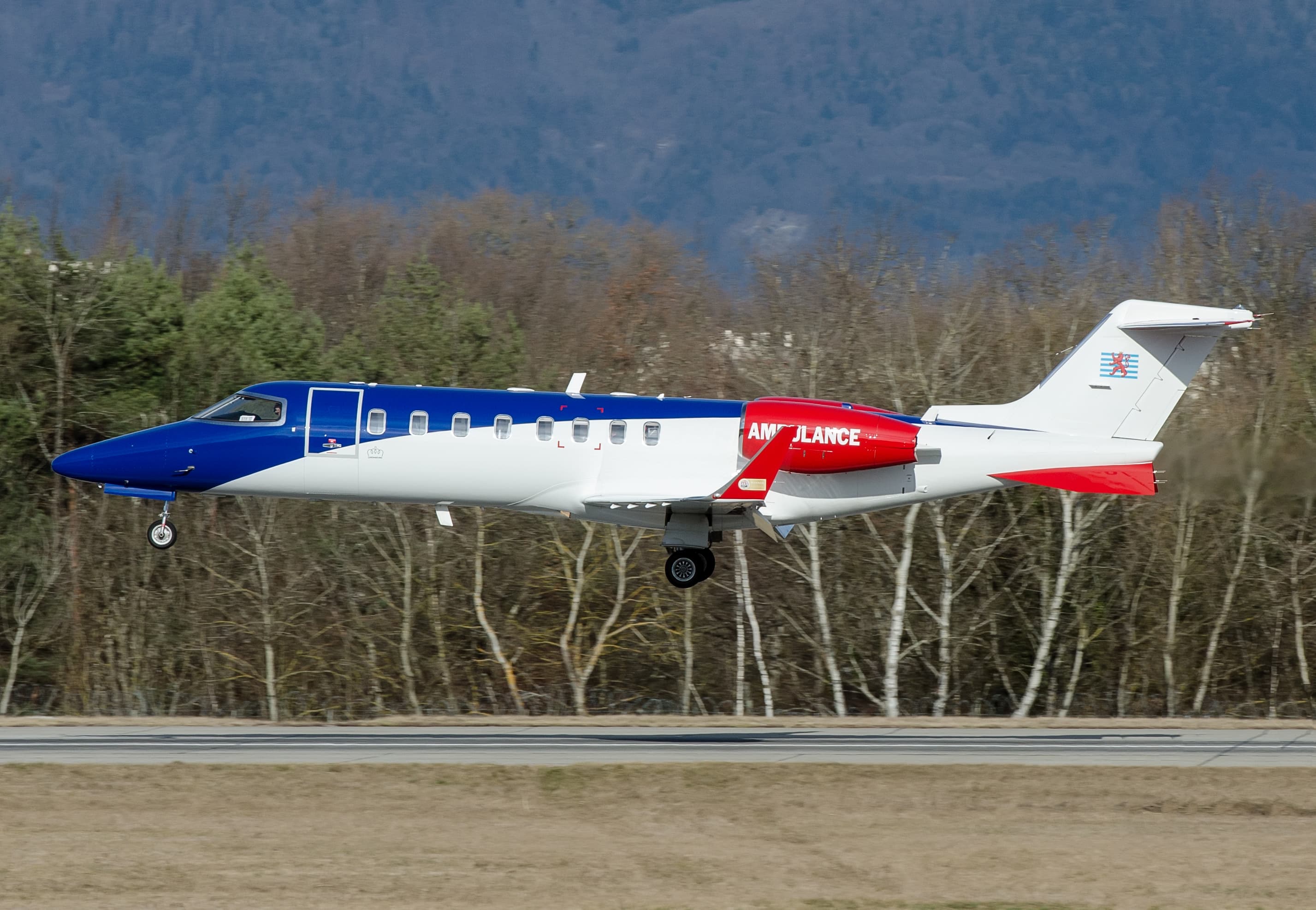 Learjet 45 LX-RSQ