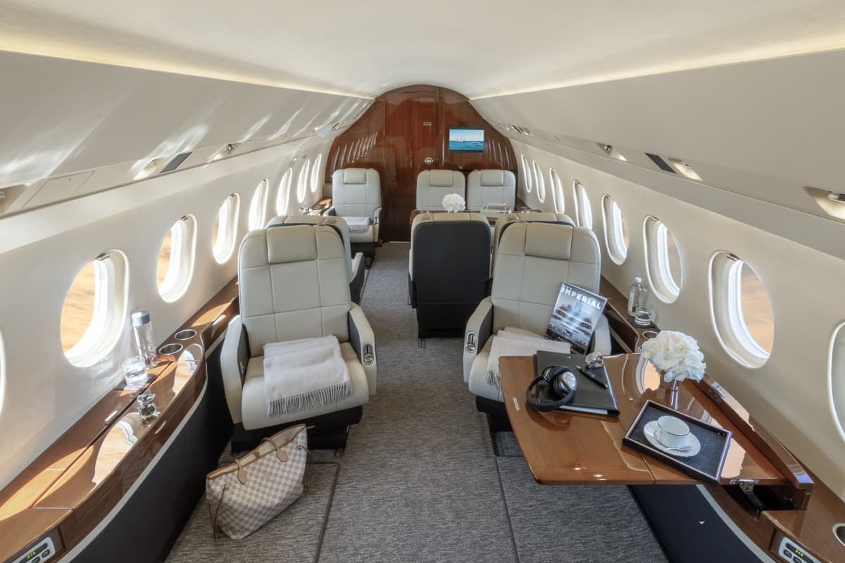 Falcon 2000LX LX-SCO