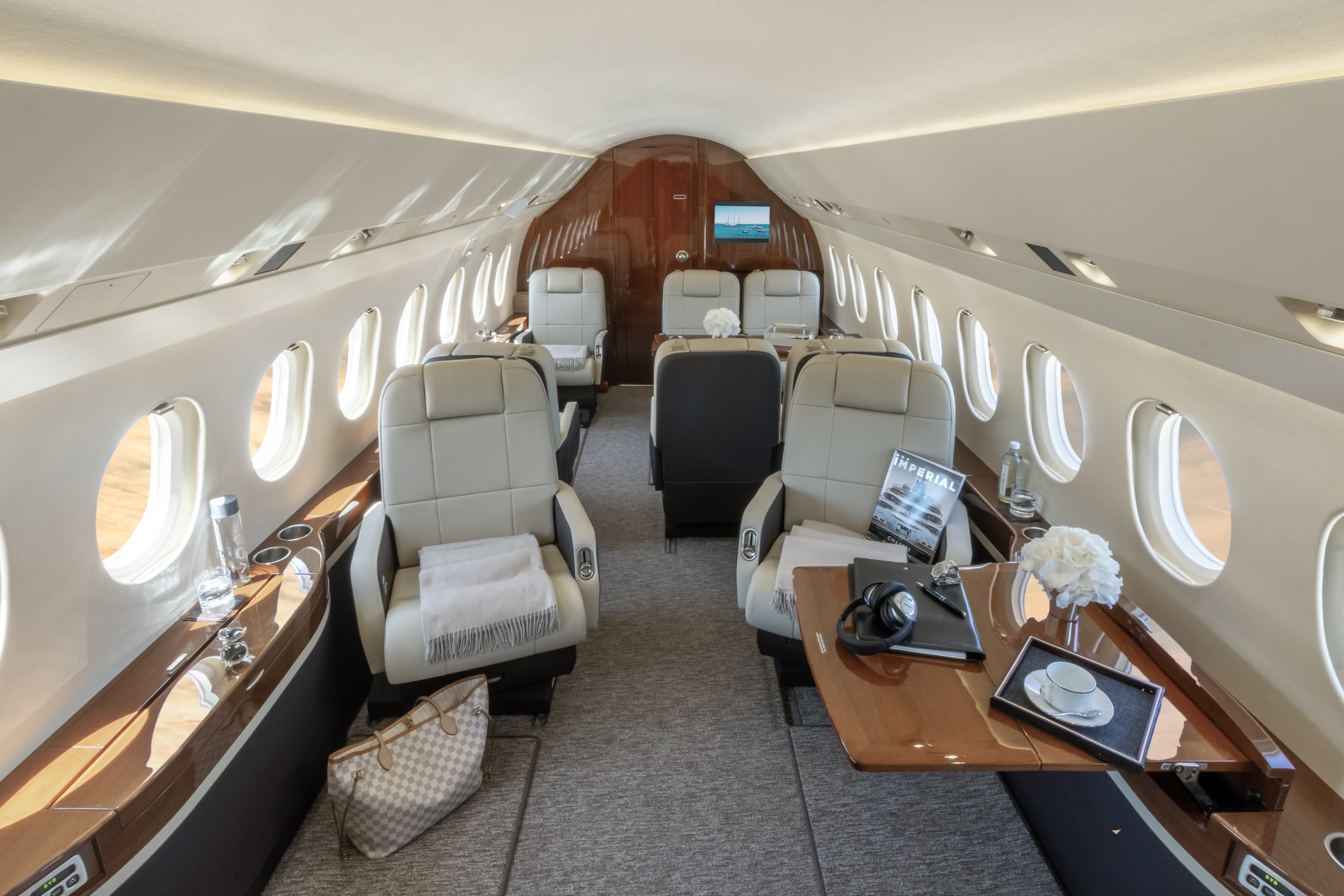 Falcon 2000LX LX-SCO