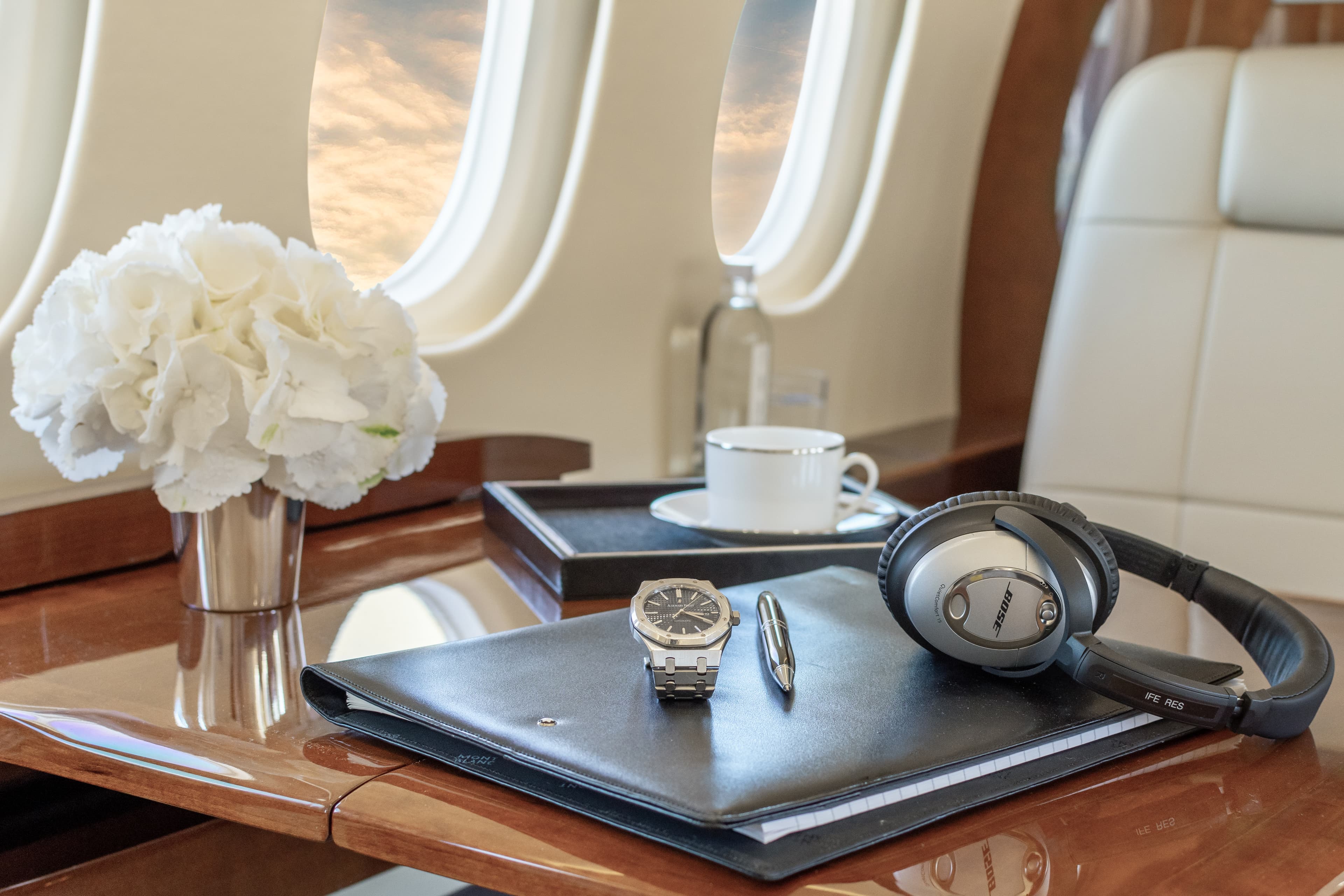 Falcon 2000LX LX-SCO