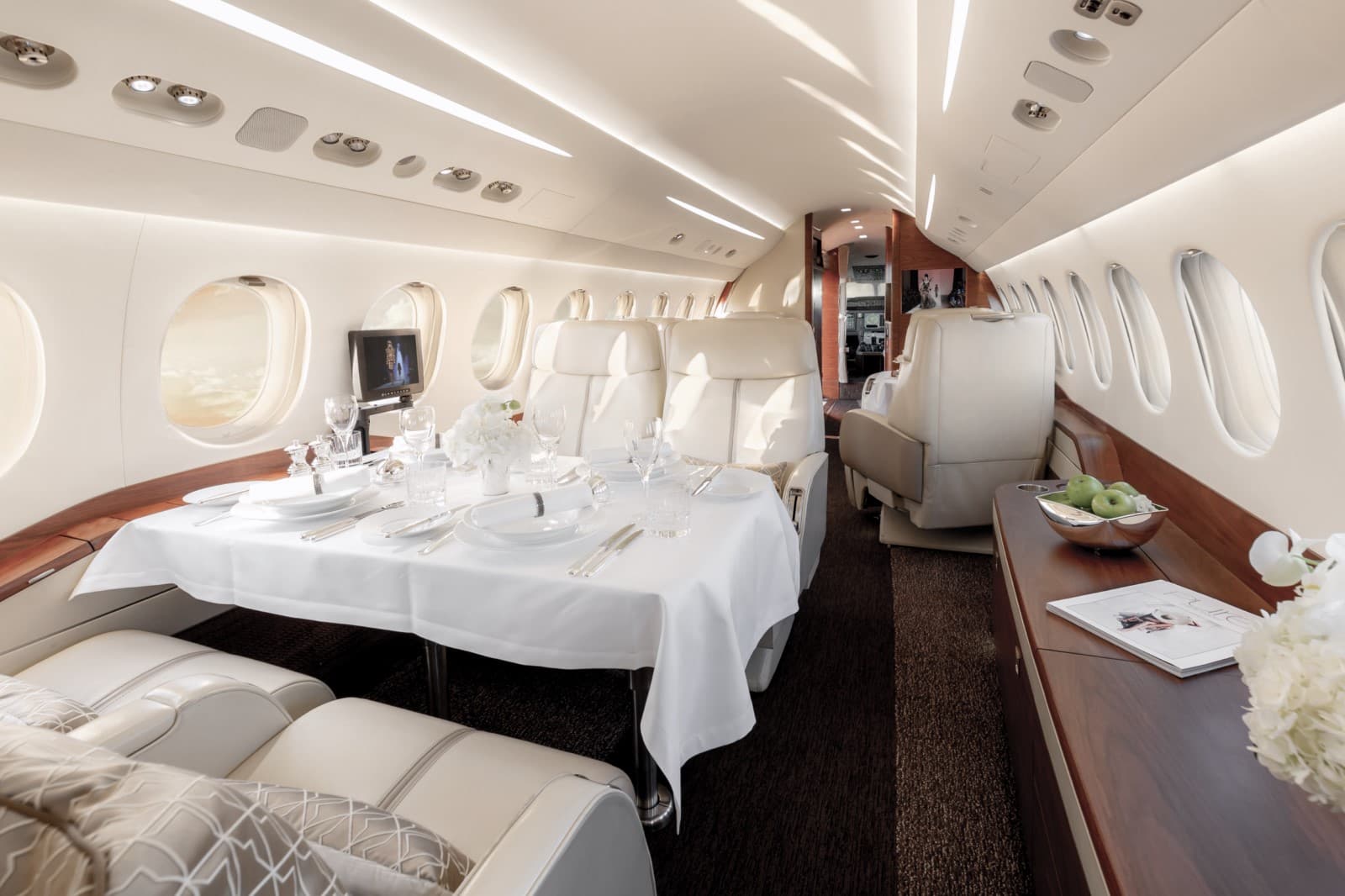 Falcon 7X LX-VAM
