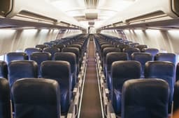 Boeing 737-400 LY-MGC