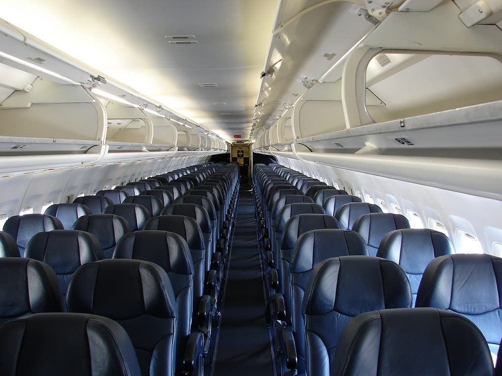 McDonnell Douglas MD-82 LZ-ADV