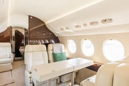 Falcon 7X M-LJCR