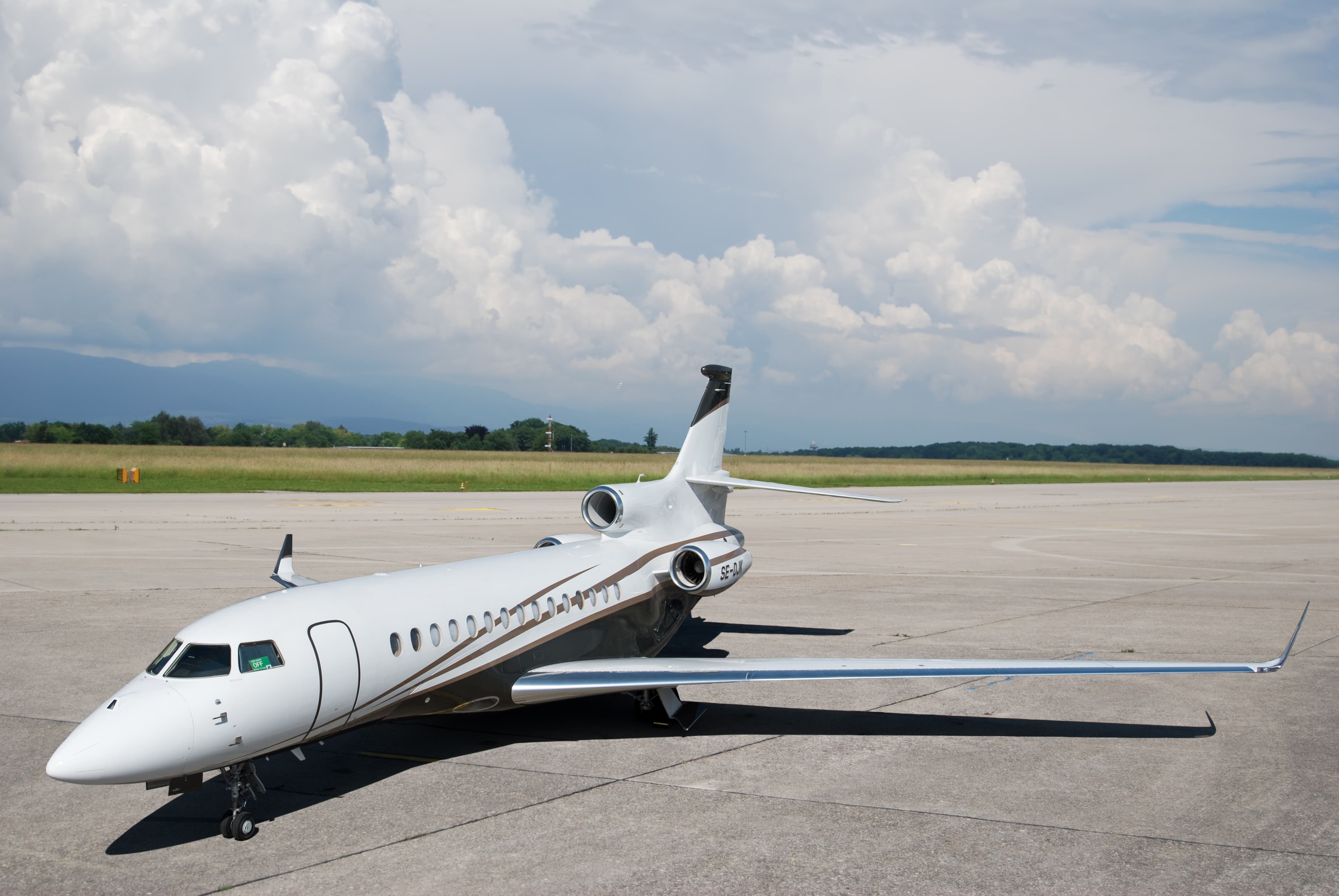 Falcon 7X M-LJCR