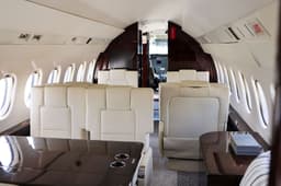 Falcon 900 N100UP
