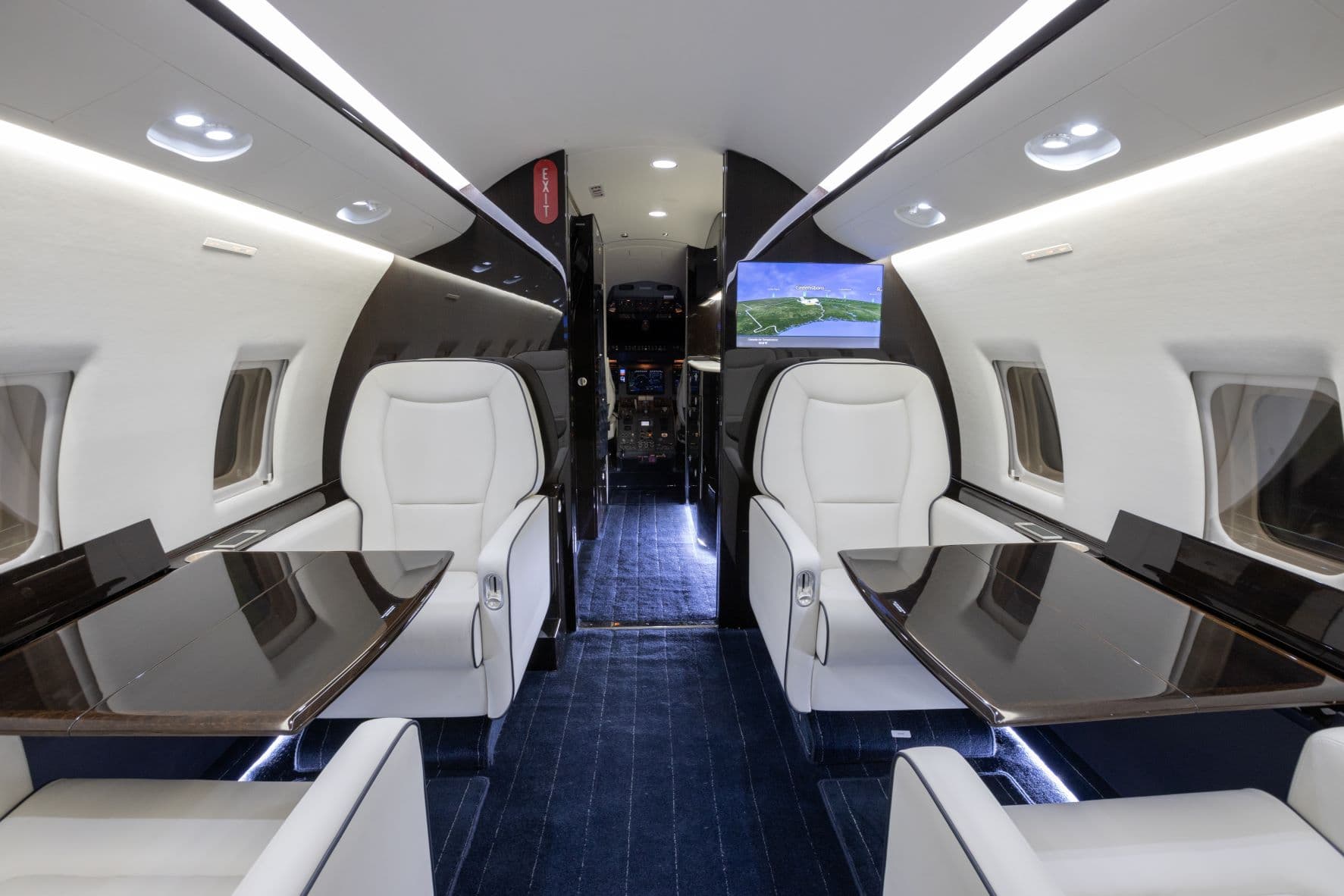 Challenger 604 N101KF