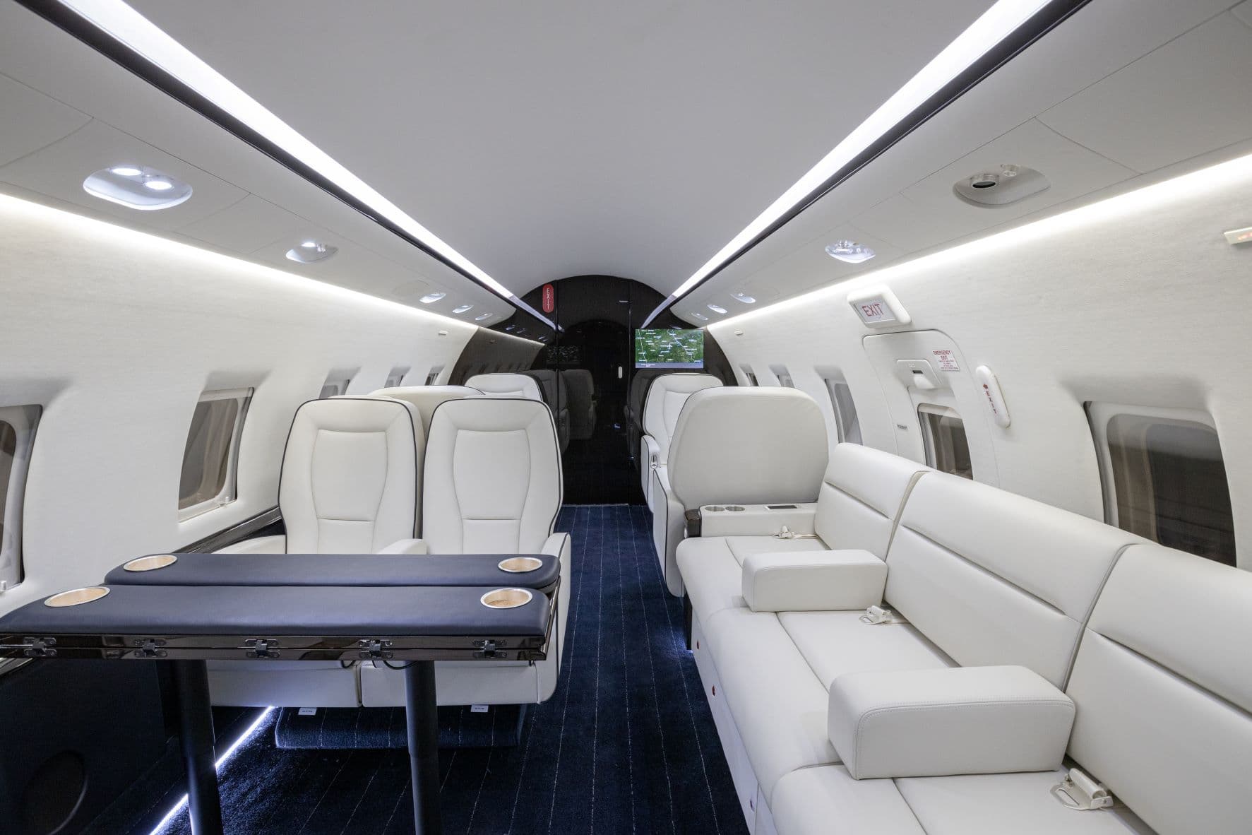 Challenger 604 N101KF
