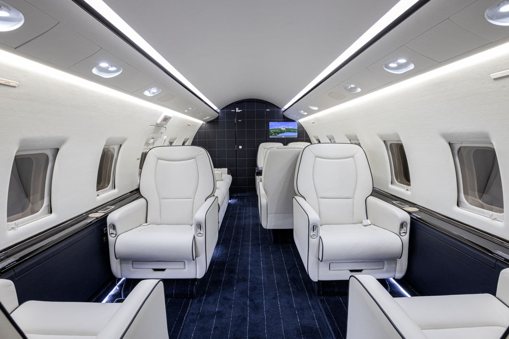 Challenger 604 N101KF