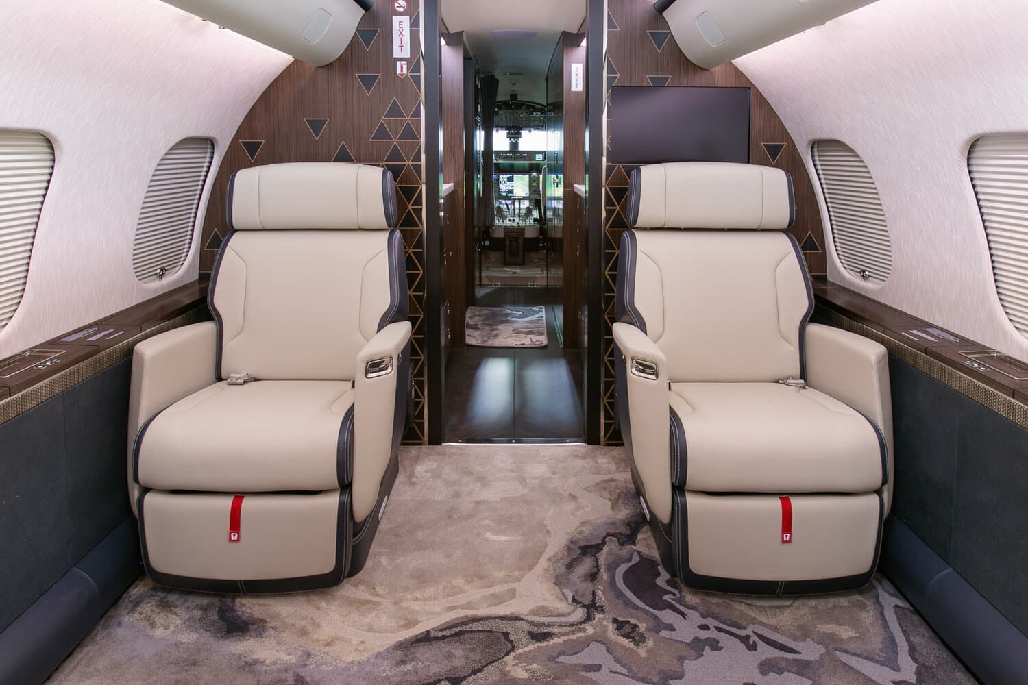 Global 5500 N101UD