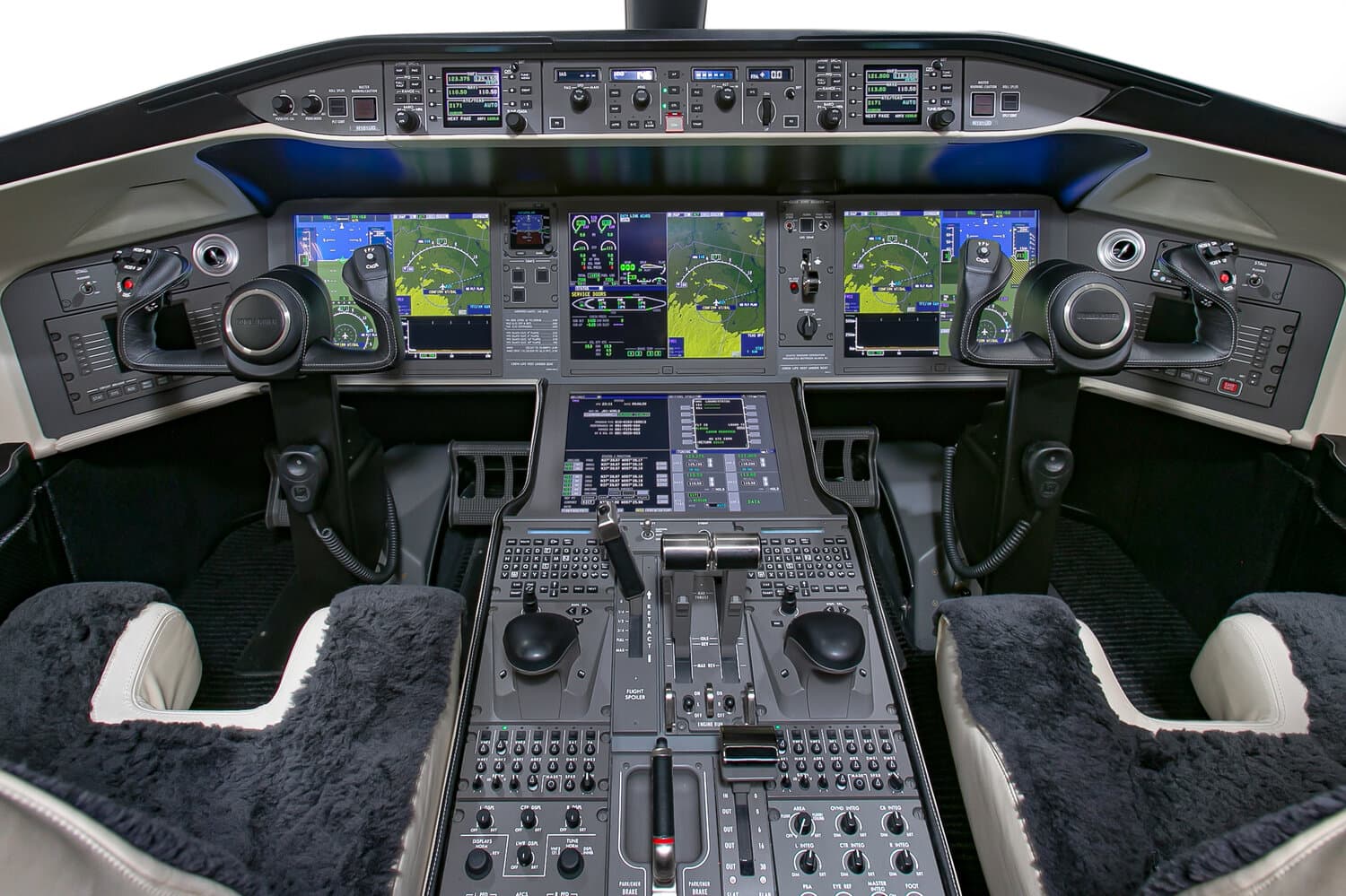 Global 5500 N101UD