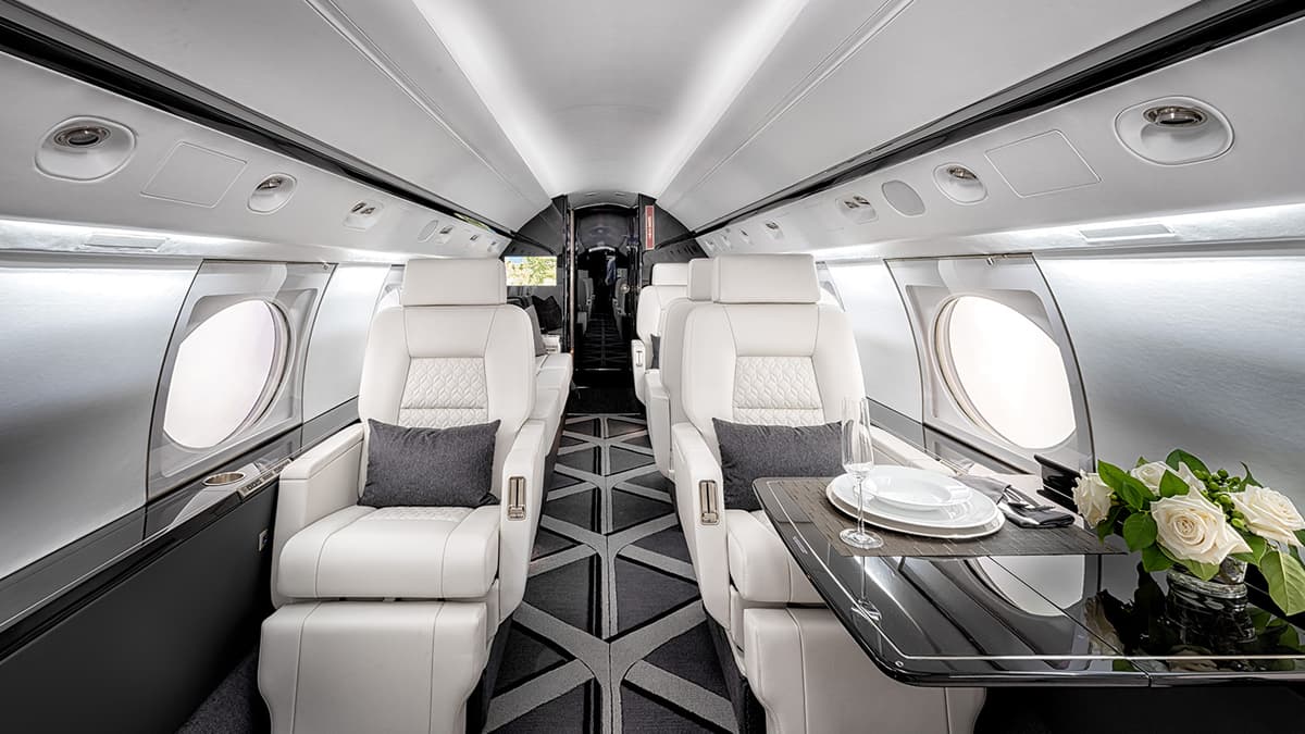 Gulfstream IV-SP N102JE
