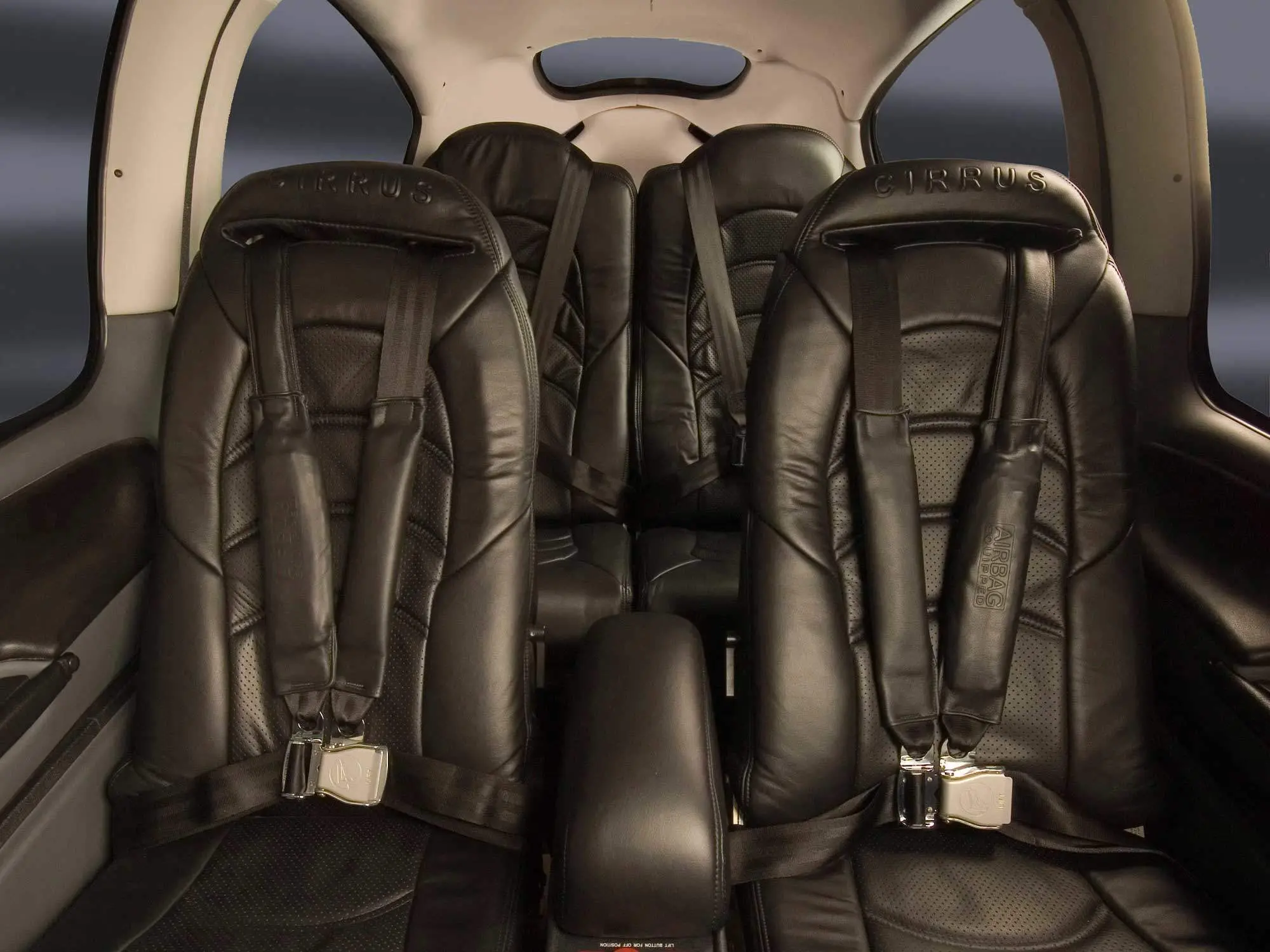 Cirrus SR22 N104TQ