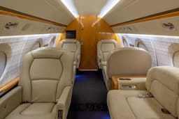 Gulfstream G400 N1066W