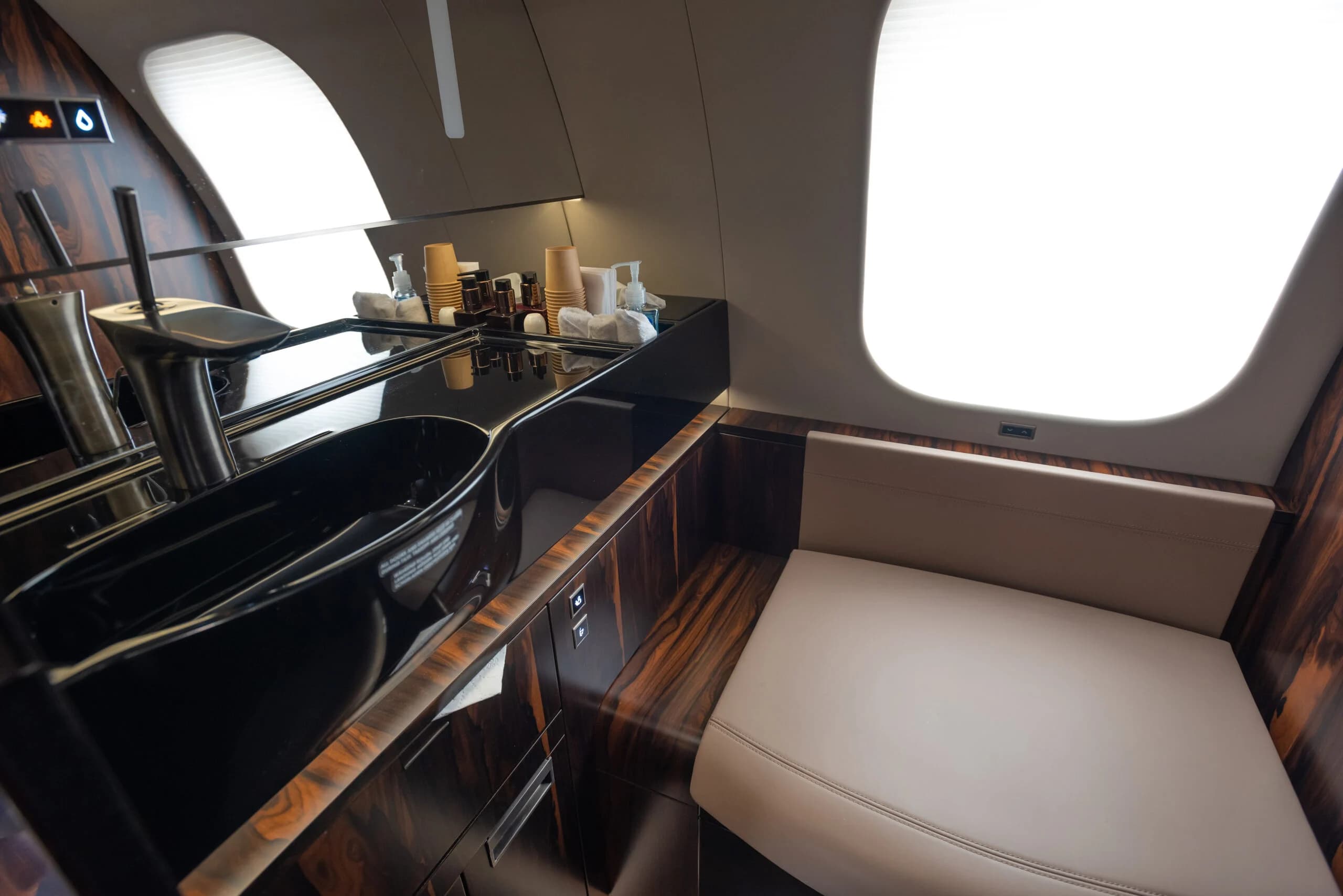 Global 7500 N1111G