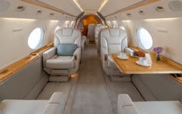Gulfstream V N1111P