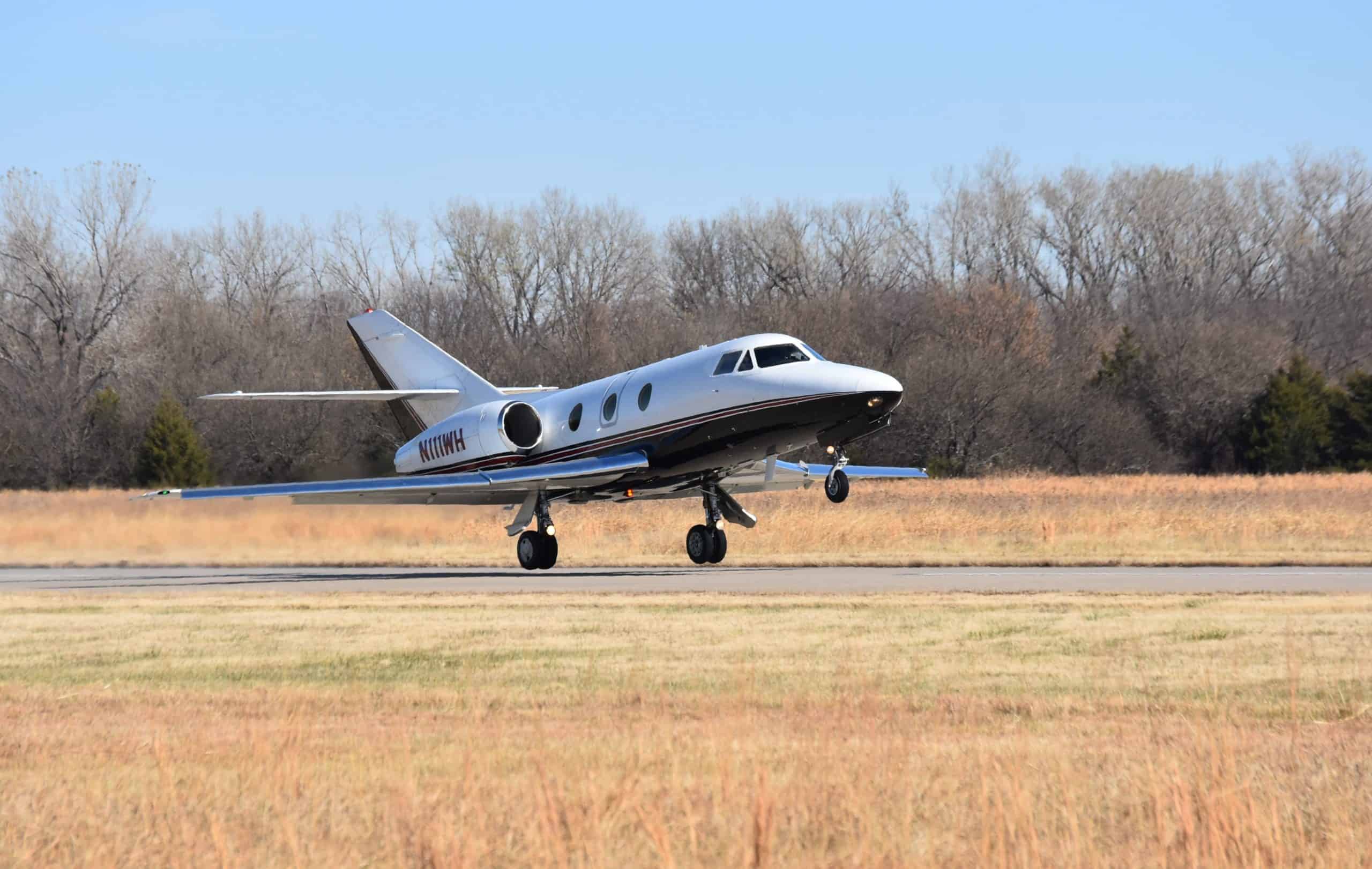 Falcon 10 N111WH