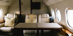 Falcon 2000 N112FJ