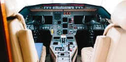 Falcon 2000 N112FJ