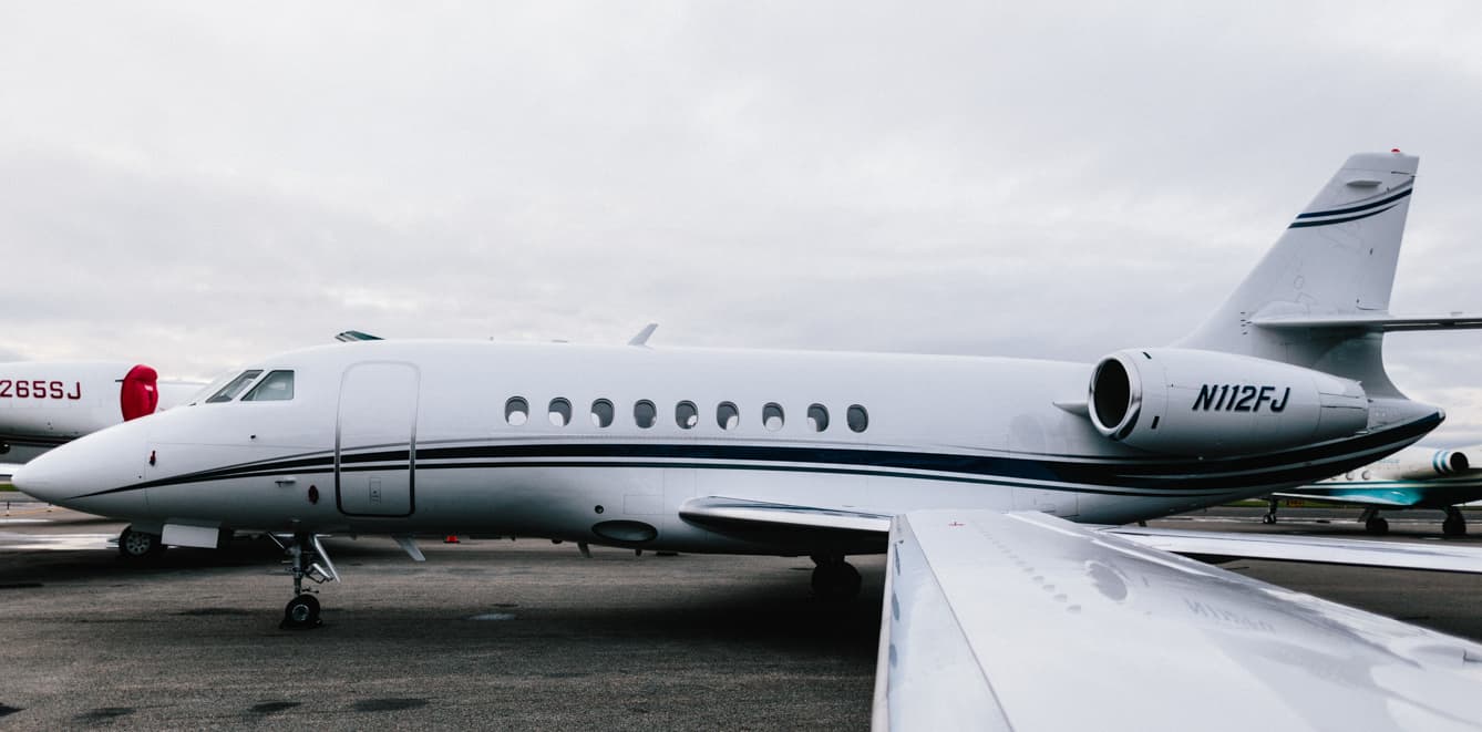 Falcon 2000 N112FJ