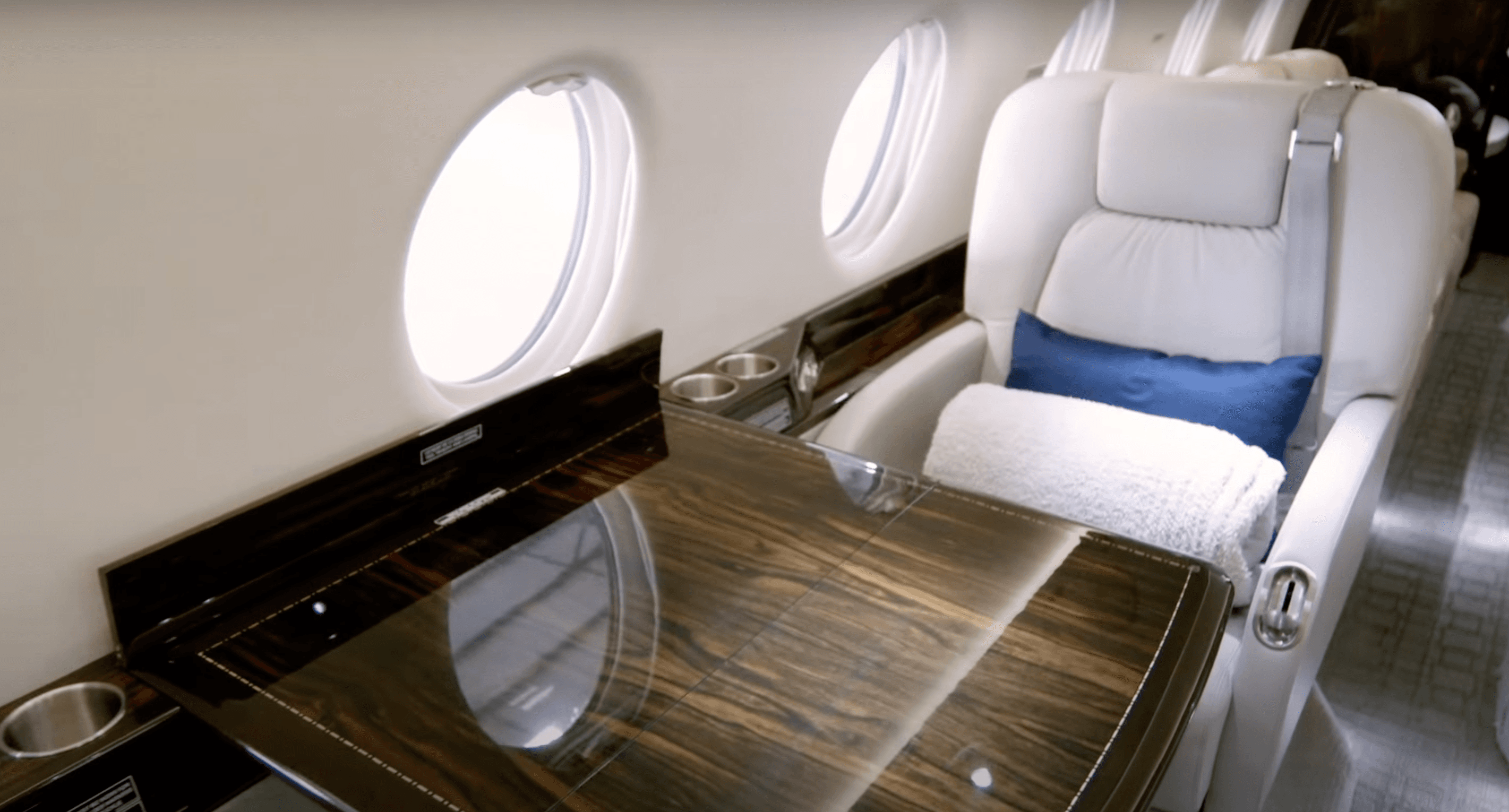 Gulfstream G200 N116FE