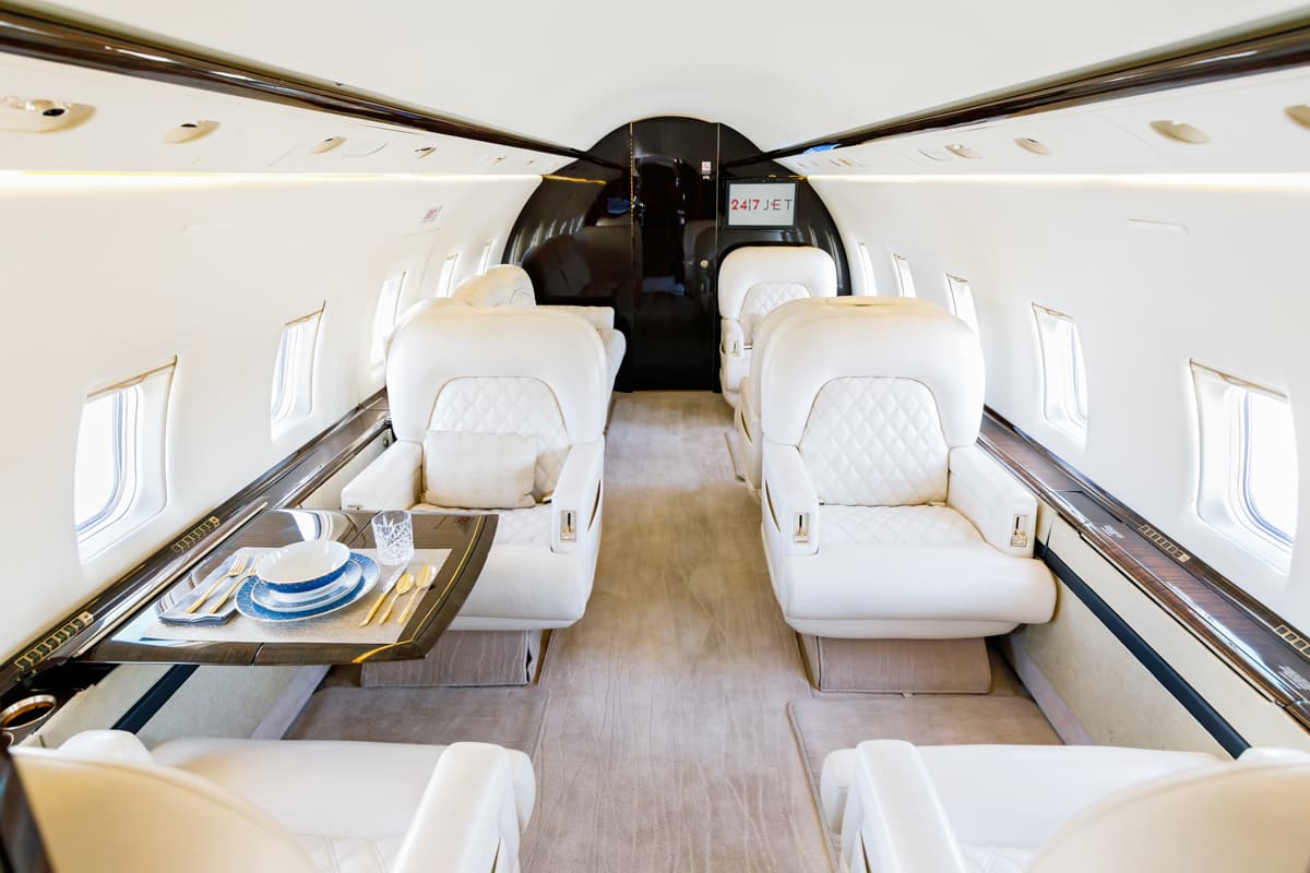 Challenger 601-3A N116HL