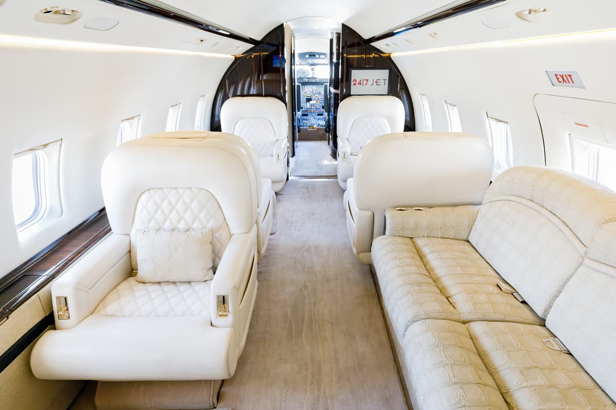 Challenger 601-3A N116HL