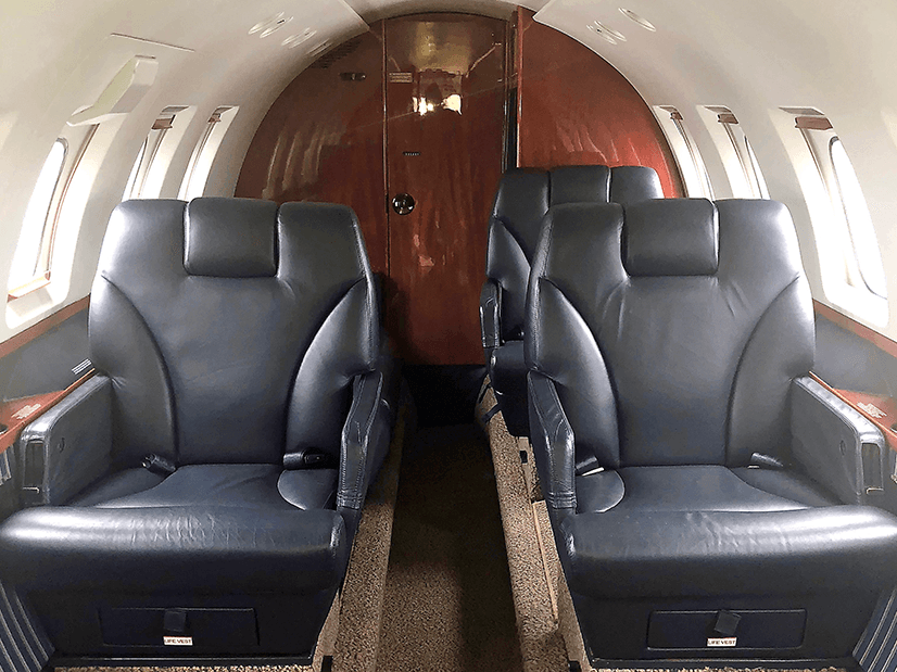 Hawker 800A N117HH