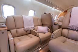 Learjet 60 N117KB