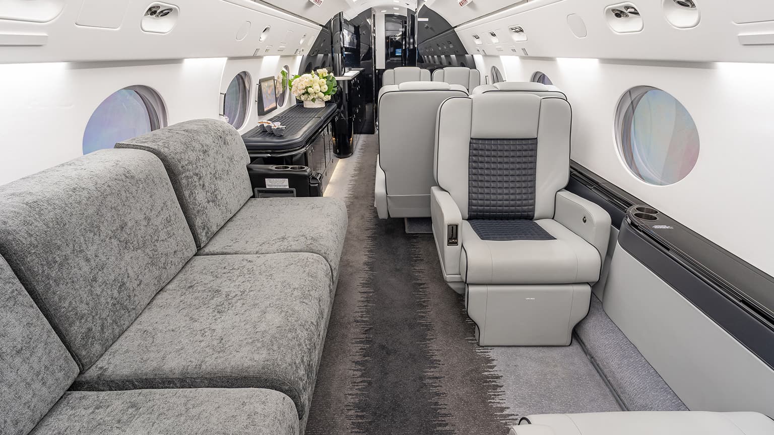 Gulfstream IV-SP N121JE