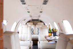 Learjet 31A N127VL