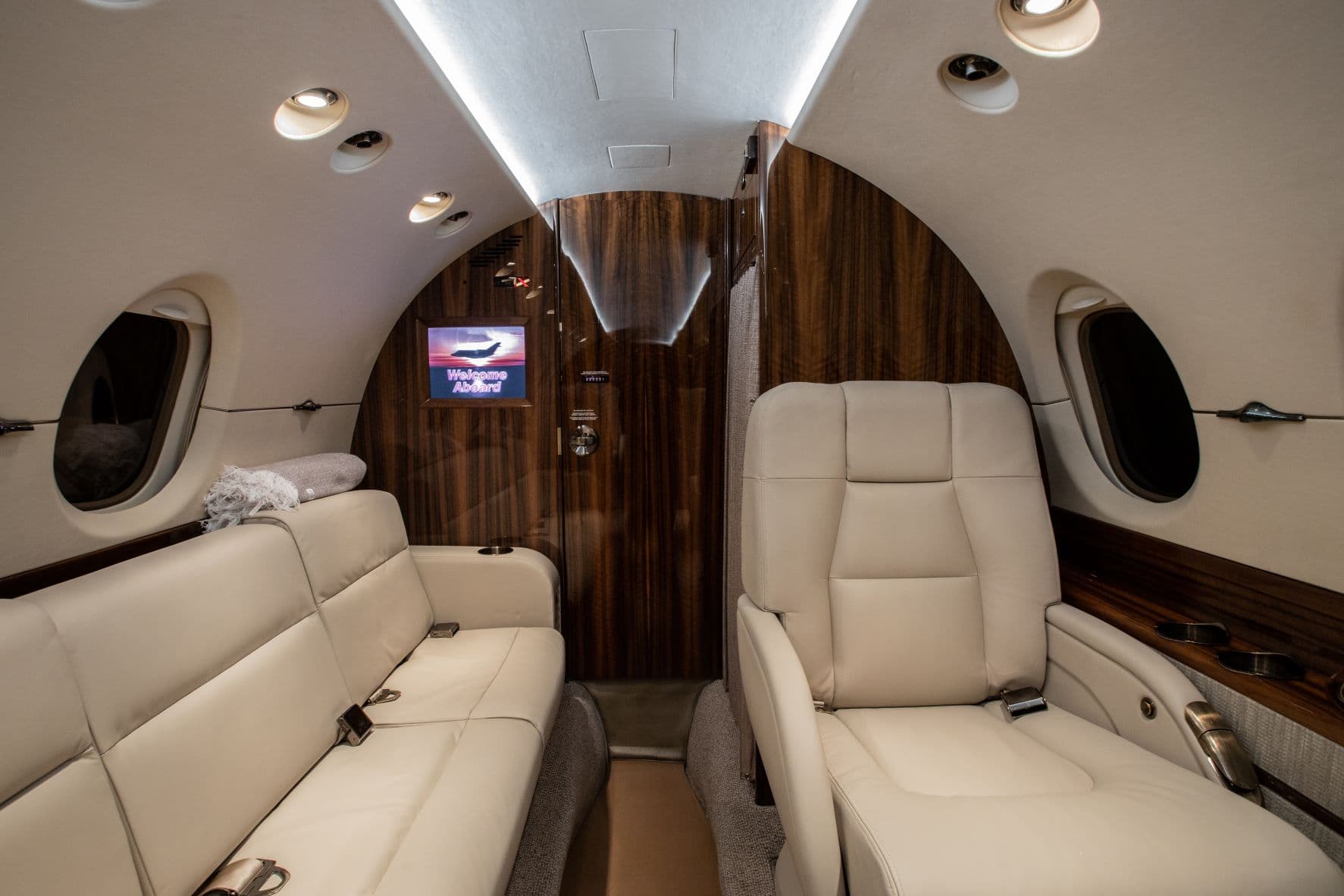 Hawker 800XP N128KH
