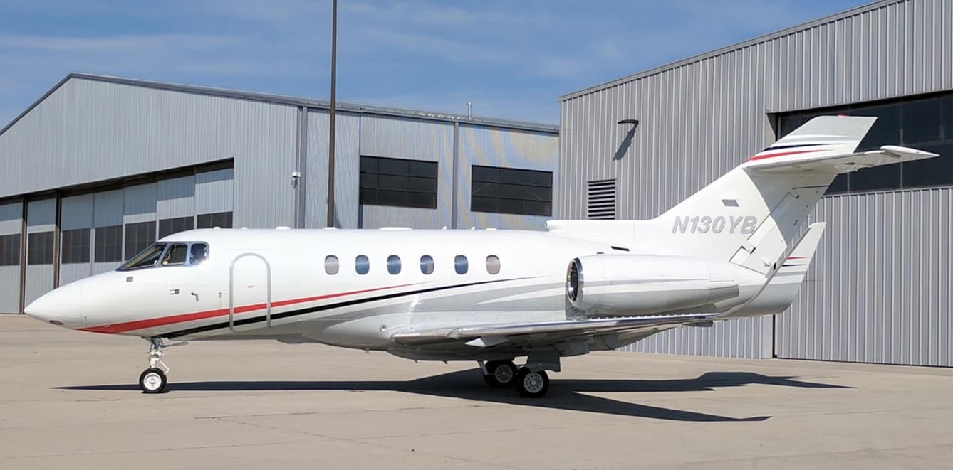 Hawker 800XP N130YB