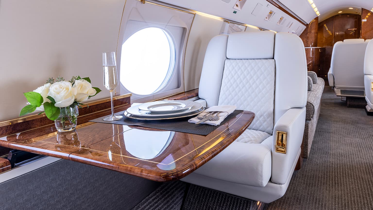 Gulfstream IV N131JE
