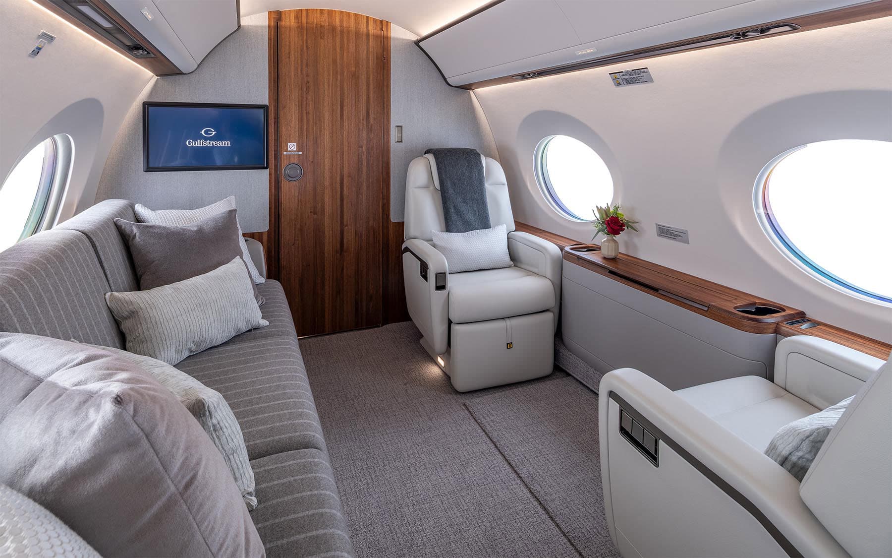 Gulfstream GVII-G500 N131YF