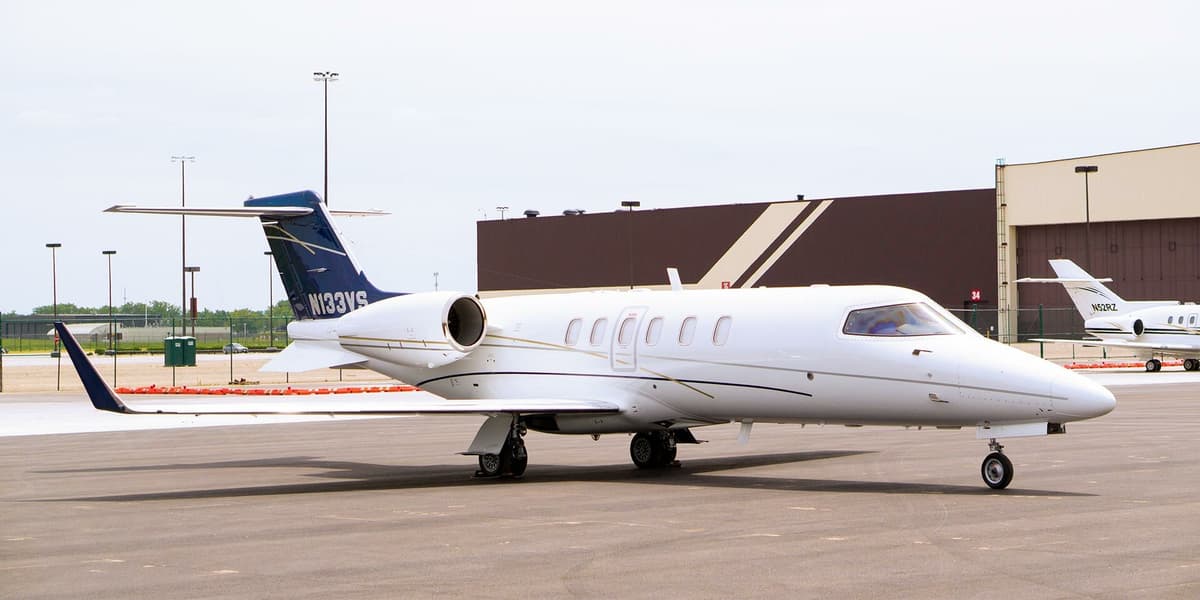 Learjet 45 N133VS