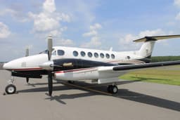 Beechcraft King Air 300 N140WT