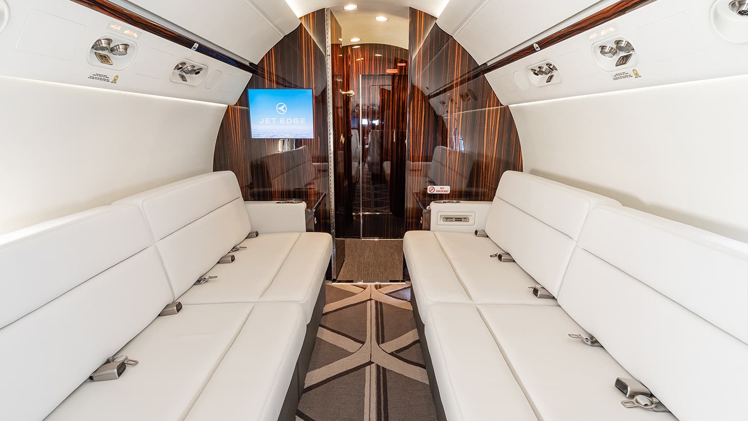 Gulfstream G450 N141JE
