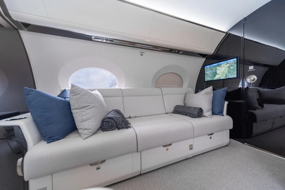 Gulfstream GVII-G500 N142JS