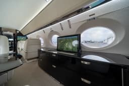 Gulfstream GVII-G500 N142JS