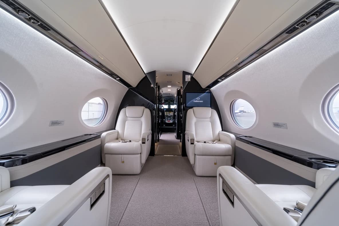 Gulfstream GVII-G500 N142JS